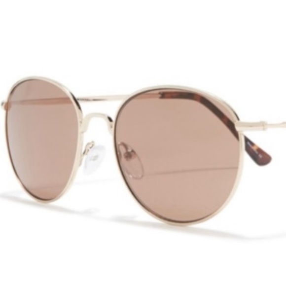Joe’s Jeans Sunglasses - Picture 4 of 10